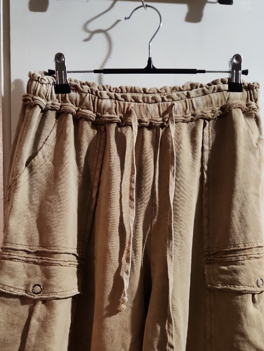 Easel Los Angeles Light Tan distressed Boho Streetwear Wide Legged Pants Sz S - Picture 3 of 9